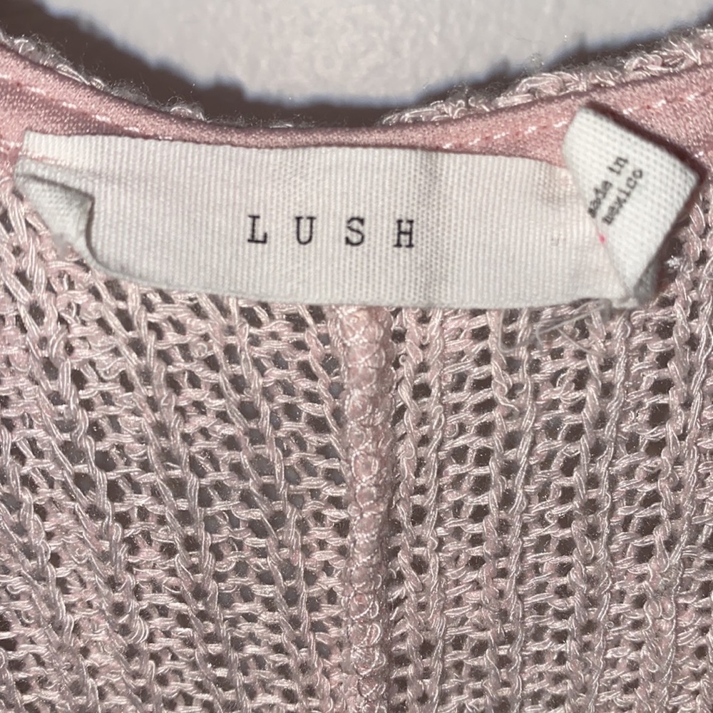 Lush V-Neck short sleeve - Picture 3 of 3